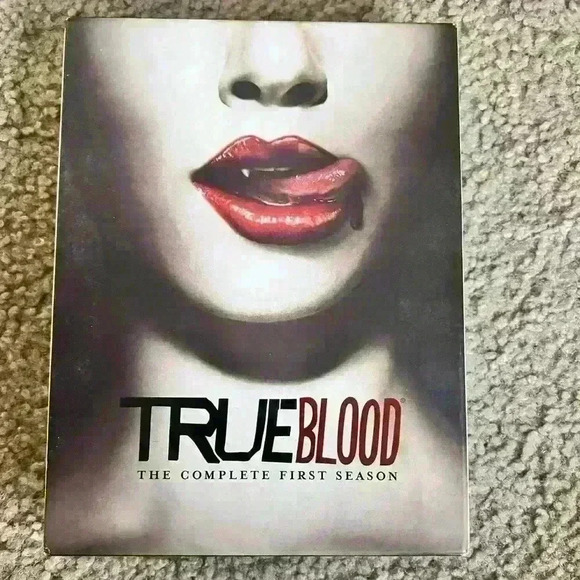 True Blood: The Complete First Season - Picture 1 of 8